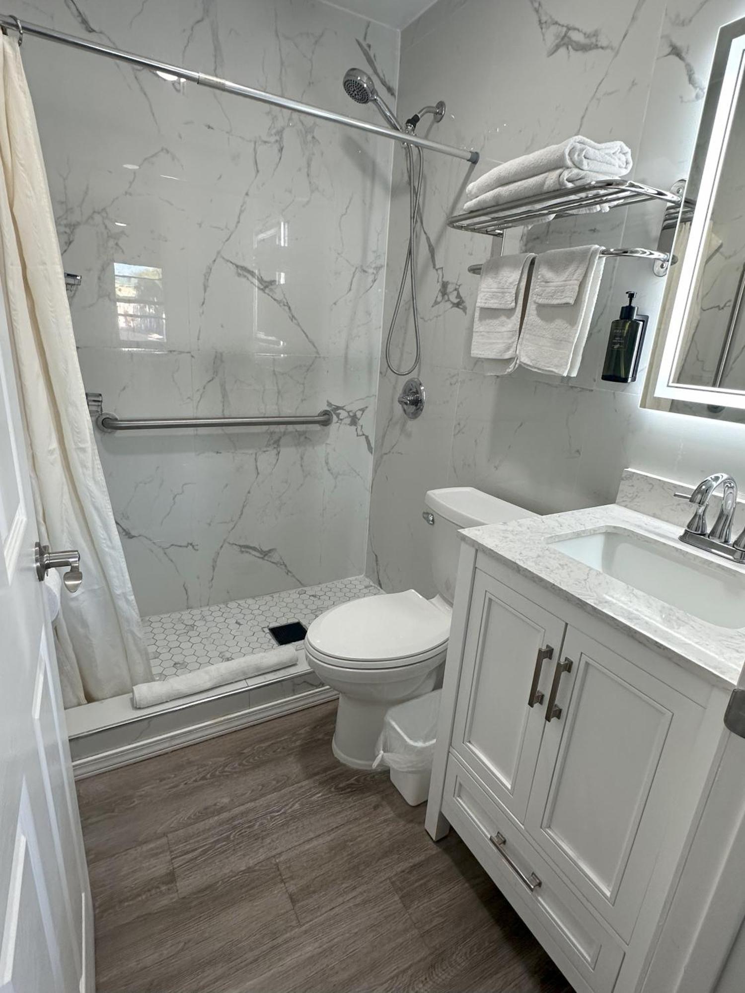 Sunshine Inn & Suites Venice, Florida Venice Gardens Ngoại thất bức ảnh