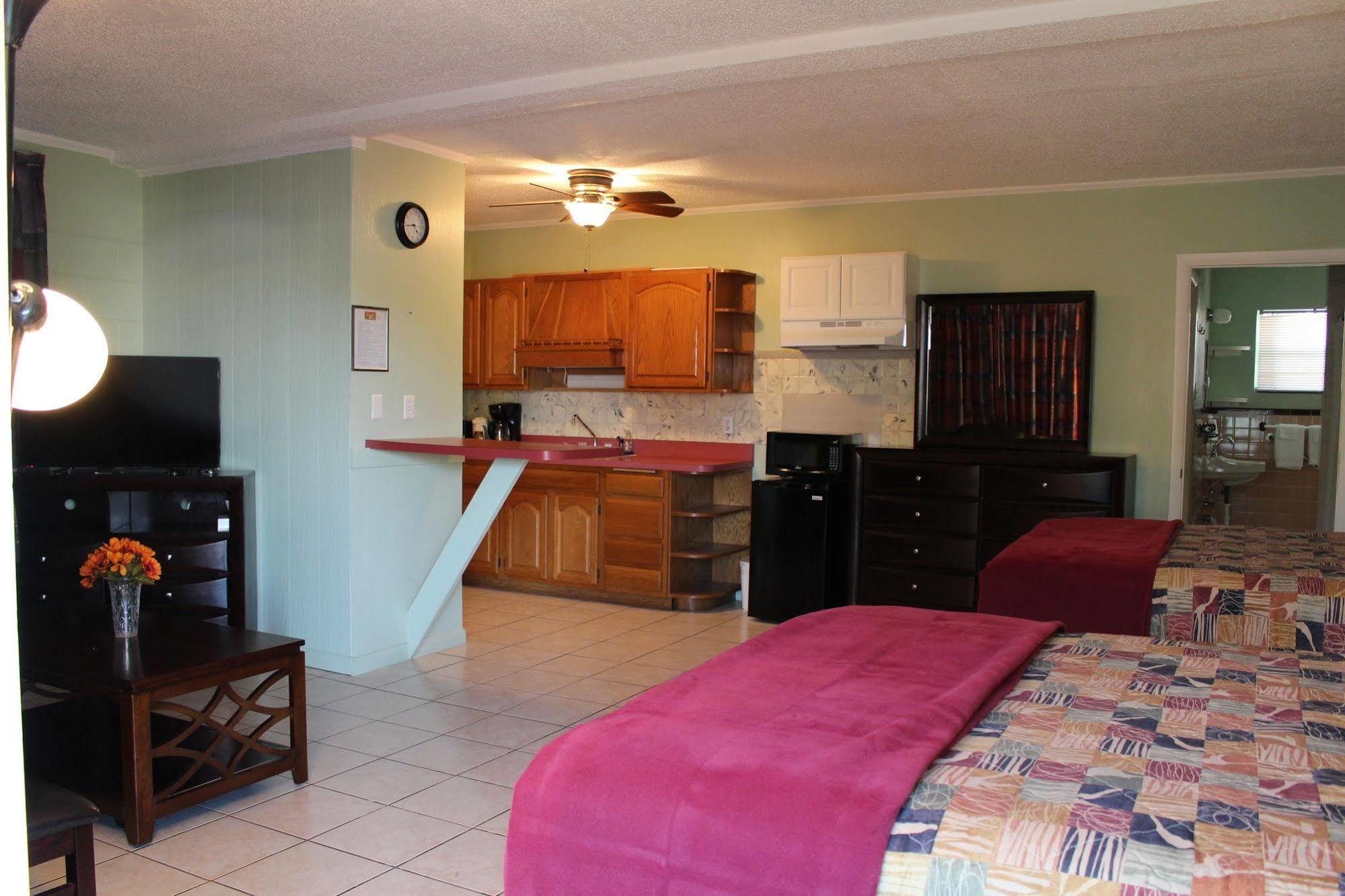 Sunshine Inn & Suites Venice, Florida Venice Gardens Ngoại thất bức ảnh