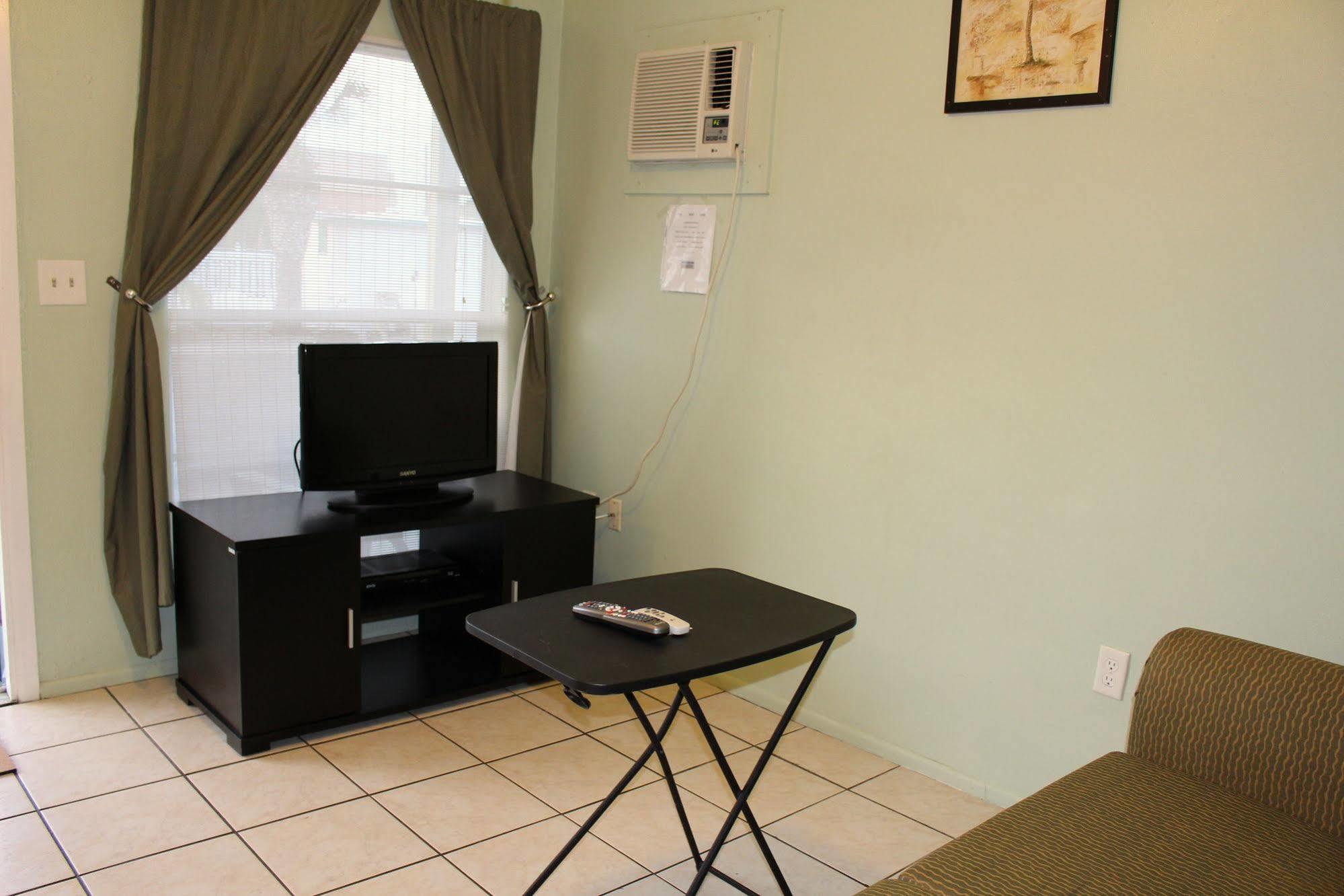 Sunshine Inn & Suites Venice, Florida Venice Gardens Ngoại thất bức ảnh